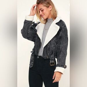 ASTR  Cropped Denim Moto Jacket with Sherpa Detail in Wash Black - Size XS